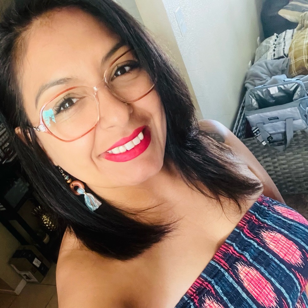 Meet your Posher, Tina